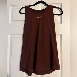 Nike racerback tank NWT large maroon